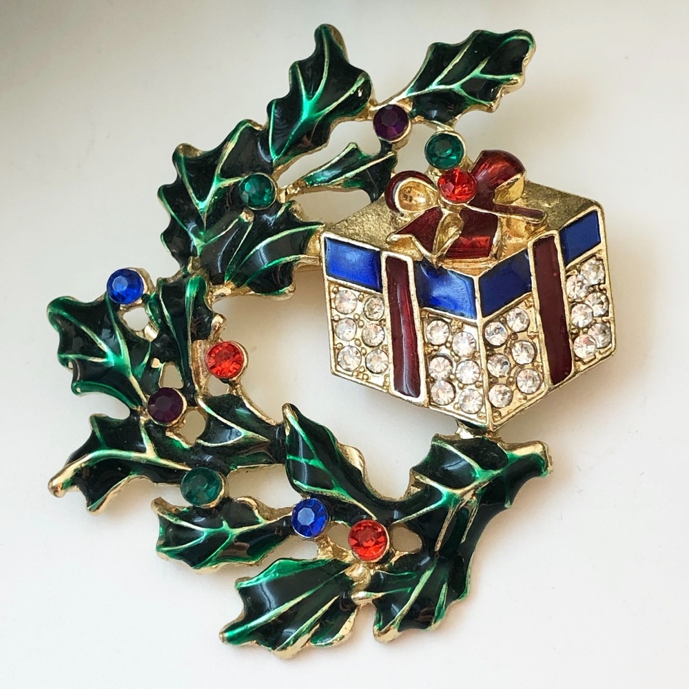 Vintage Holiday Brooch, 2" X 1.5" H/ W